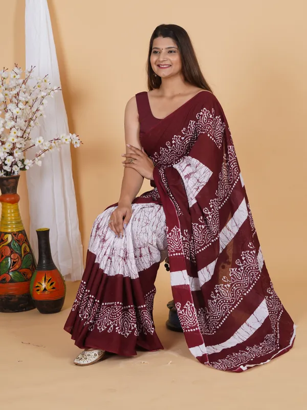 Deep_Maroon_Traditional_Batik_Print_Saree