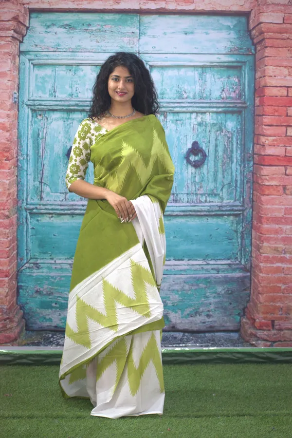 Elegant_Olive_Green_&_White_Zigzag_Cotton_Saree