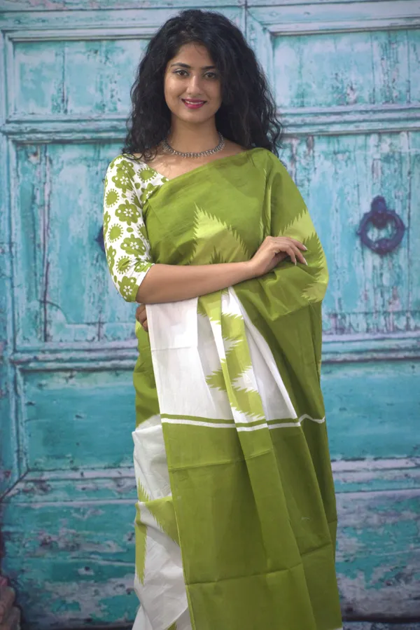 Elegant_Olive_Green_&_White_Zigzag_Cotton_Saree