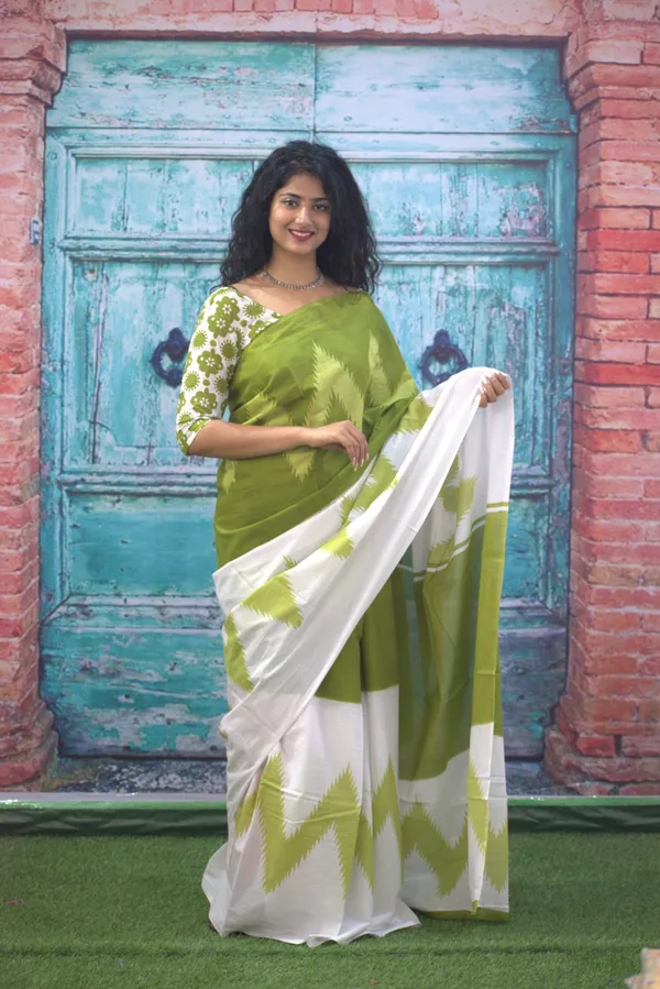 Elegant_Olive_Green_&_White_Zigzag_Cotton_Saree