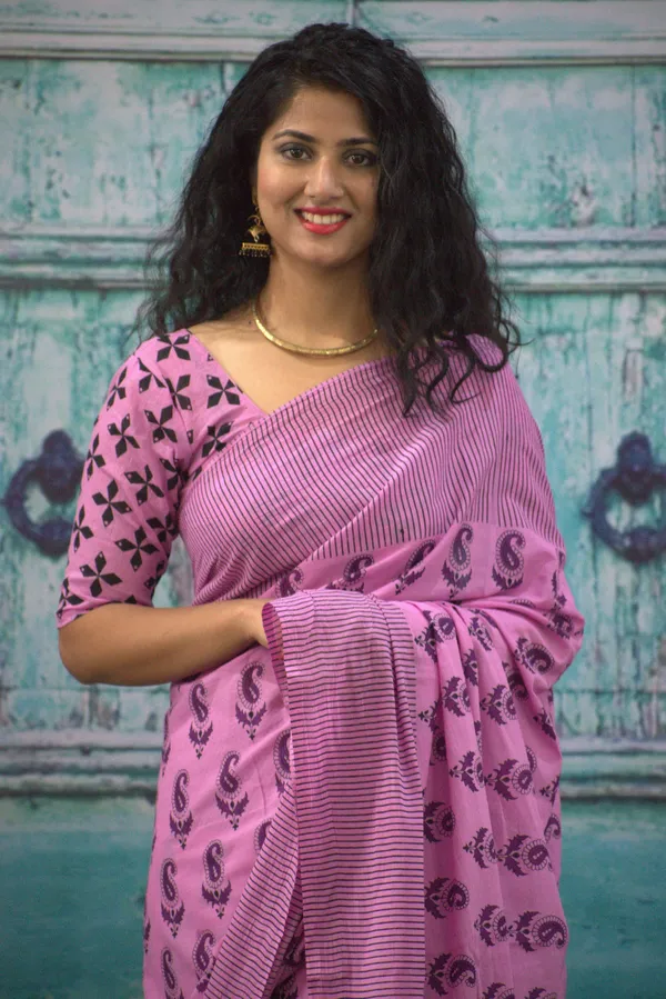 Elegant_Pink_Booti_Printed_Saree_with_Striped_Border