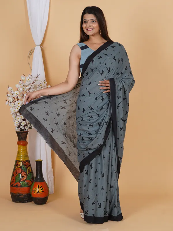 Grey_Bird_Print_Cotton_Saree_with_Black_Border