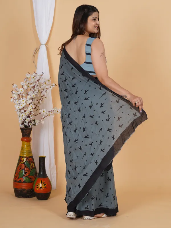 Grey_Bird_Print_Cotton_Saree_with_Black_Border