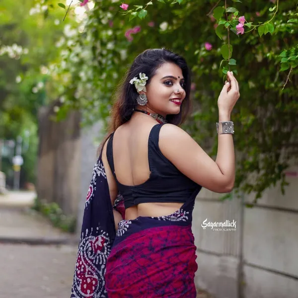 Handcrafted_Magenta_&_Black_Batik_Print_Mulmul_Cotton_Saree_|_Softspun_Fabrics