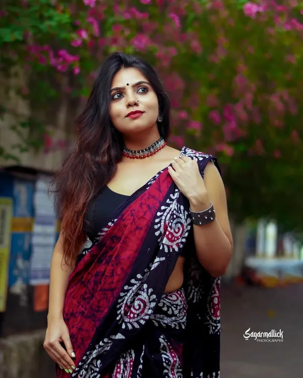 Handcrafted_Magenta_&_Black_Batik_Print_Mulmul_Cotton_Saree_|_Softspun_Fabrics