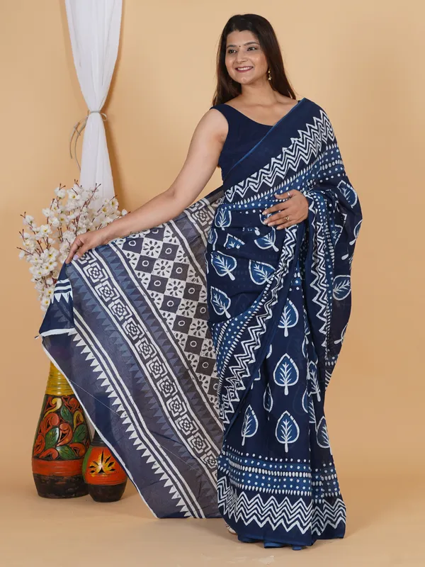 Indigo_Blue_Leaf_Print_Soft_Cotton_Saree_With_Blouse_Piece
