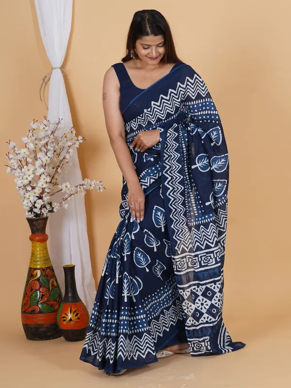 Indigo_Blue_Leaf_Print_Soft_Cotton_Saree_With_Blouse_Piece