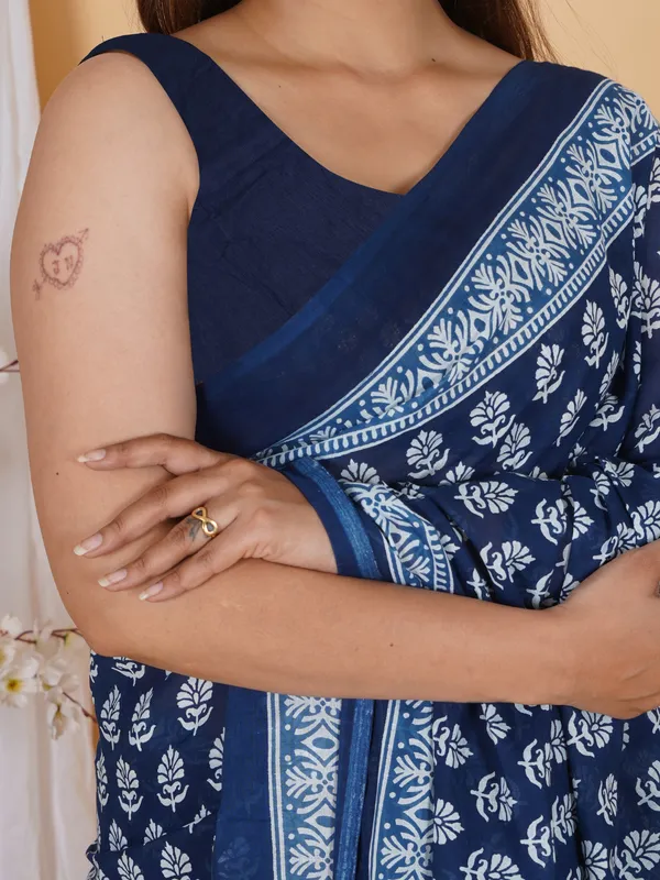 Indigo_Hand_Block_Print_Cotton_Saree_with_Traditional_Floral_Motif