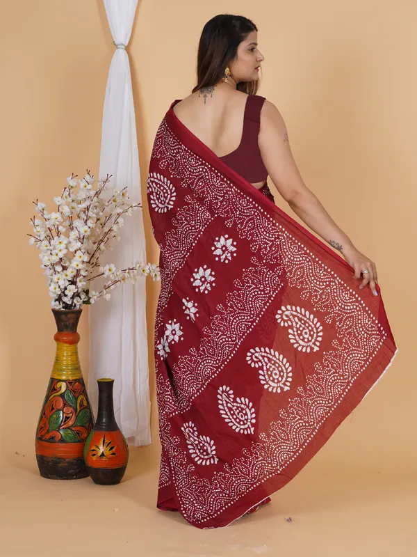Maroon_Hand_Block_Print_Cotton_Saree_with_Traditional_Floral_Design