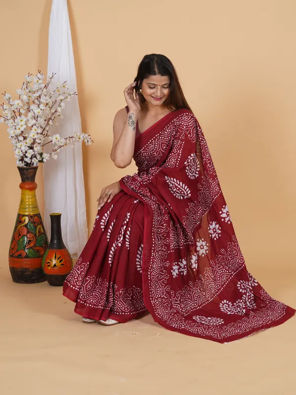 Maroon_Hand_Block_Print_Cotton_Saree_with_Traditional_Floral_Design