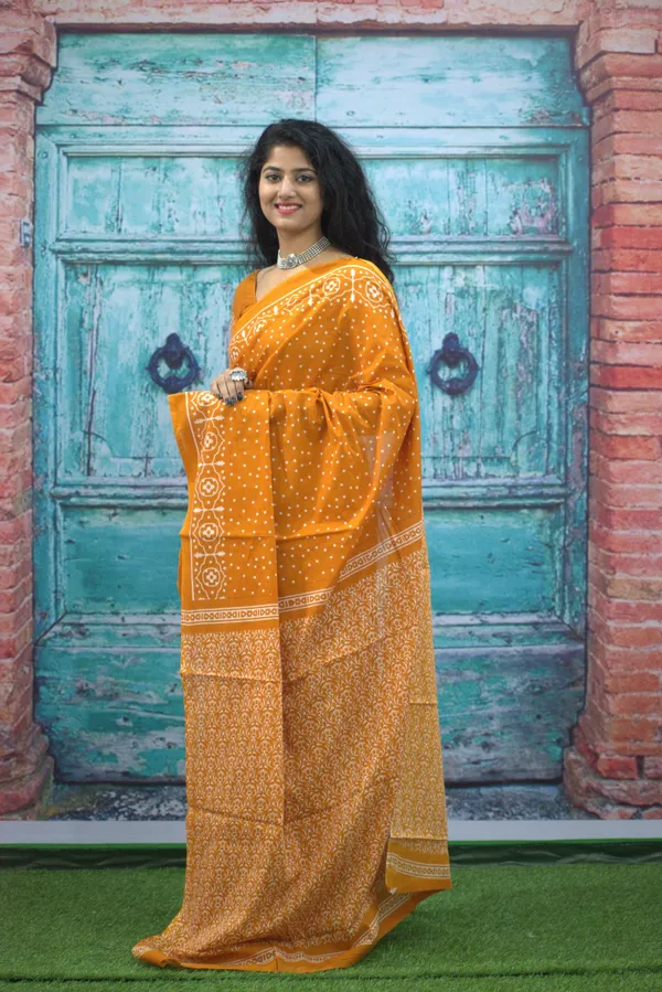Mustard_Yellow_Ethnic_Printed_Saree_with_Traditional_Border