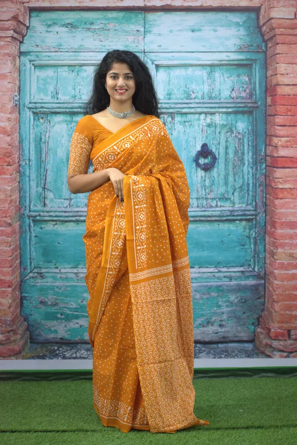 Mustard_Yellow_Ethnic_Printed_Saree_with_Traditional_Border
