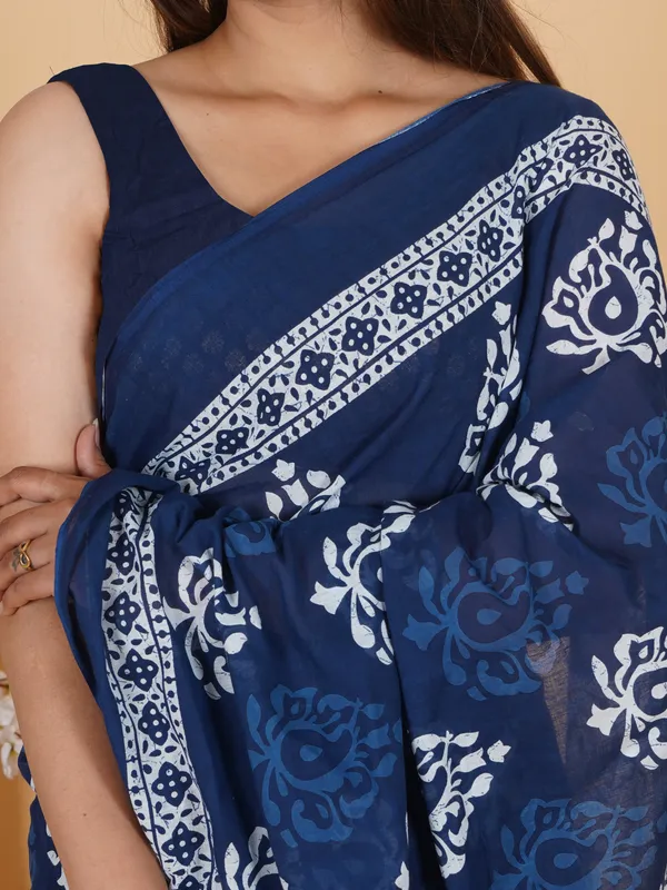 Royal_Indigo_Floral_Printed_Cotton_Saree_with_Traditional_Border