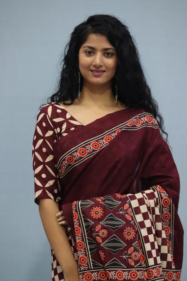 Royal_Maroon_Heritage_Print_Saree