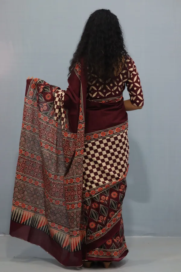 Royal_Maroon_Heritage_Print_Saree