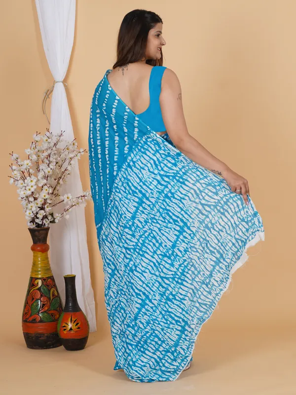 Sky_Blue_Handcrafted_Tie-Dye_Cotton_Saree_for_Women