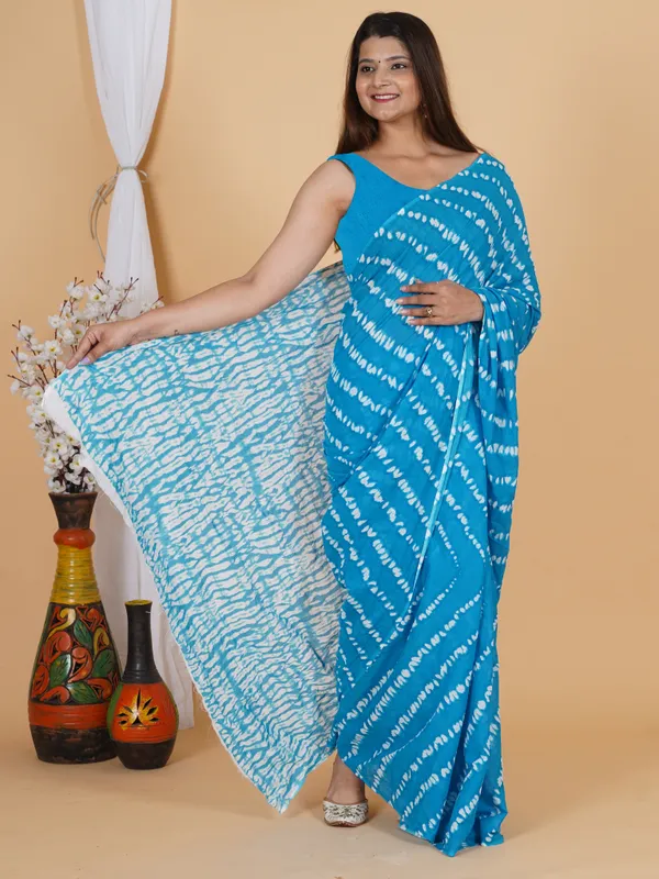 Sky_Blue_Handcrafted_Tie-Dye_Cotton_Saree_for_Women