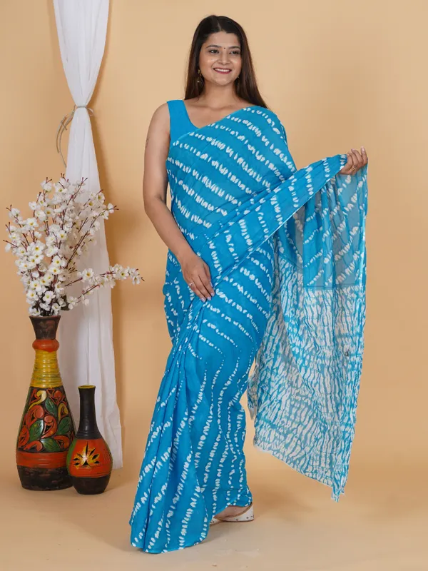 Sky_Blue_Handcrafted_Tie-Dye_Cotton_Saree_for_Women