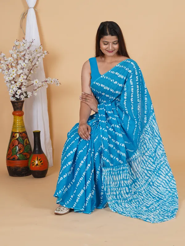 Sky_Blue_Handcrafted_Tie-Dye_Cotton_Saree_for_Women