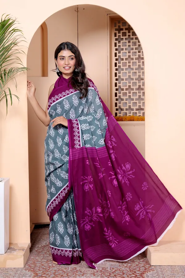 Soft_Mulmul_Cotton_Grey_Printed_Saree_with_Magenta_Border