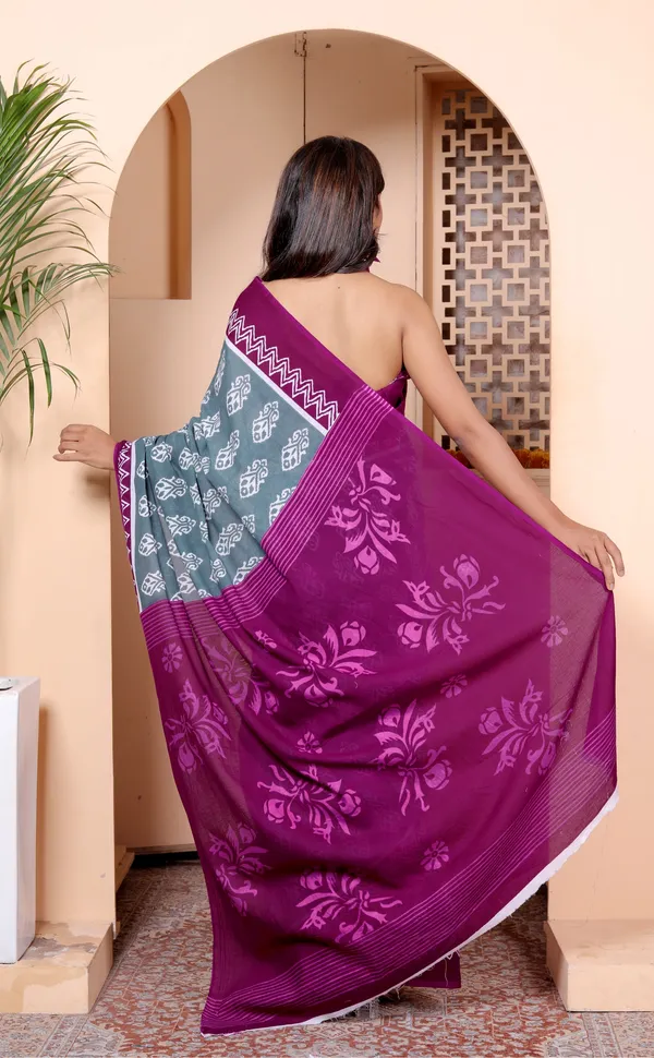 Soft_Mulmul_Cotton_Grey_Printed_Saree_with_Magenta_Border