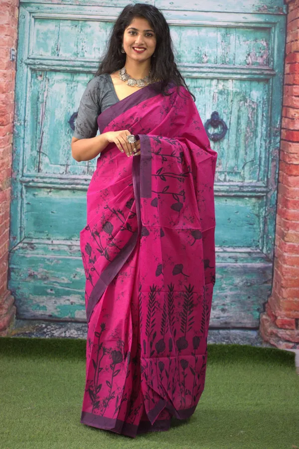Soft_Mulmul_Magenta_Saree_with_Floral_Print_&_Border