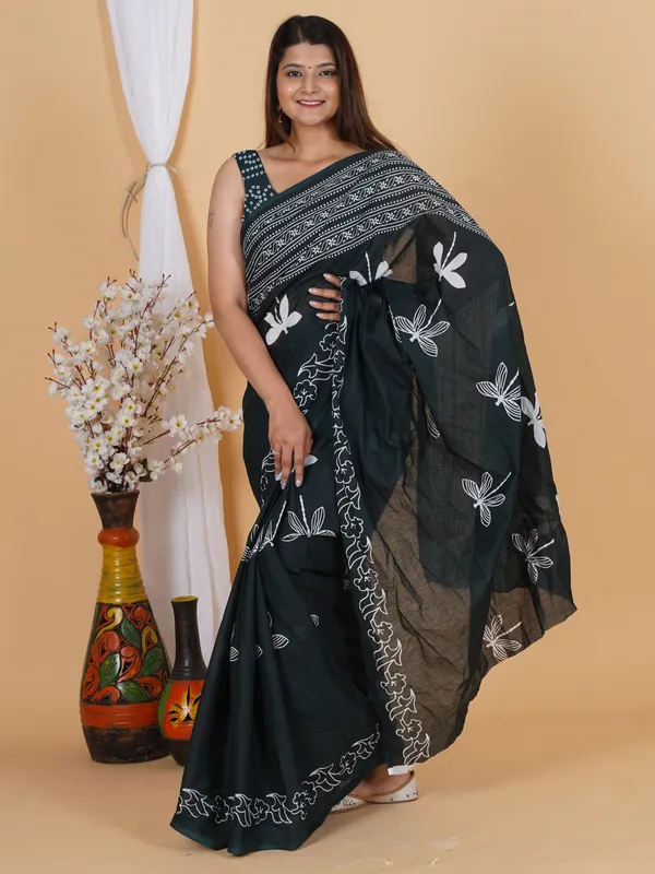 Women’s_Dark_Green_Hand_Block_Print_Cotton_Saree_with_White_Floral_Border