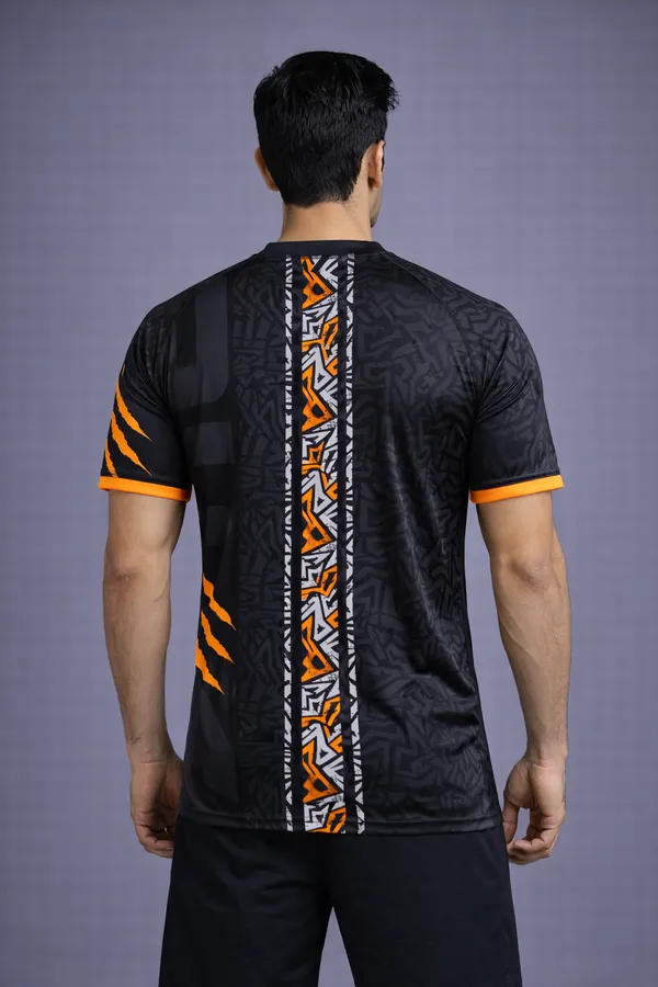 Black_Polyester_And_Lycra_T_Shirt_For_Men