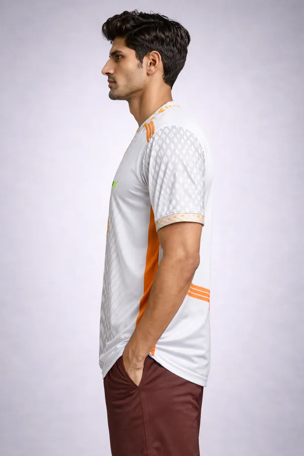 White_Polyester_And_Lycra_T_Shirt_For_Men