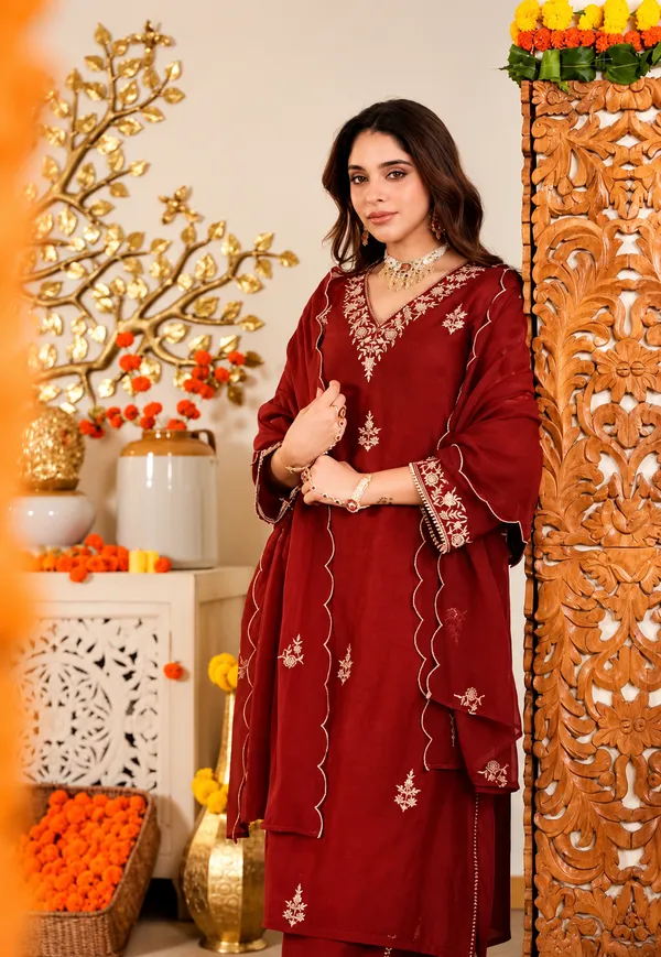 Trending_Anika_Red_Women's_Kurta_Pant_Set_With_Dupatta