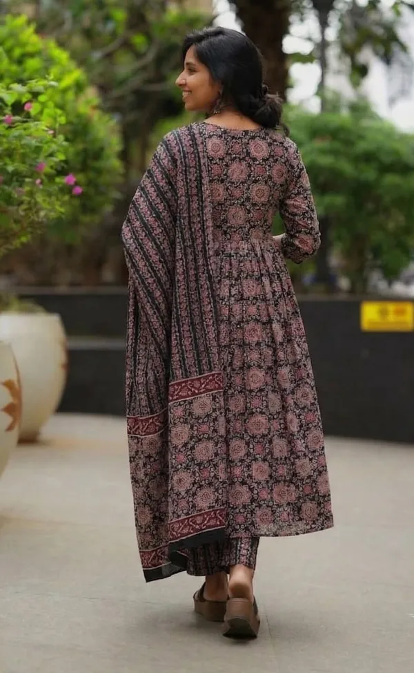 Women’s_Printed_Anarkali_Kurta_Set_with_Dupatta”.