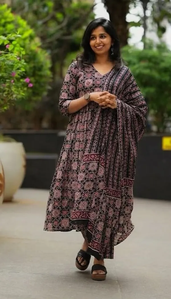 Women’s_Printed_Anarkali_Kurta_Set_with_Dupatta”.