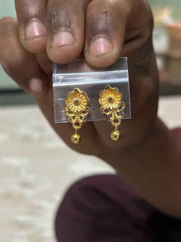 Gold_Brass_Drop_Earrings_For_Women