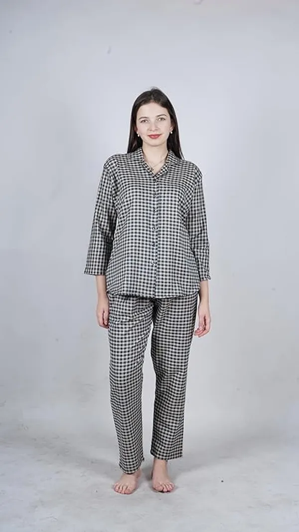 Black_Checkered_Night_Suit_For_Women