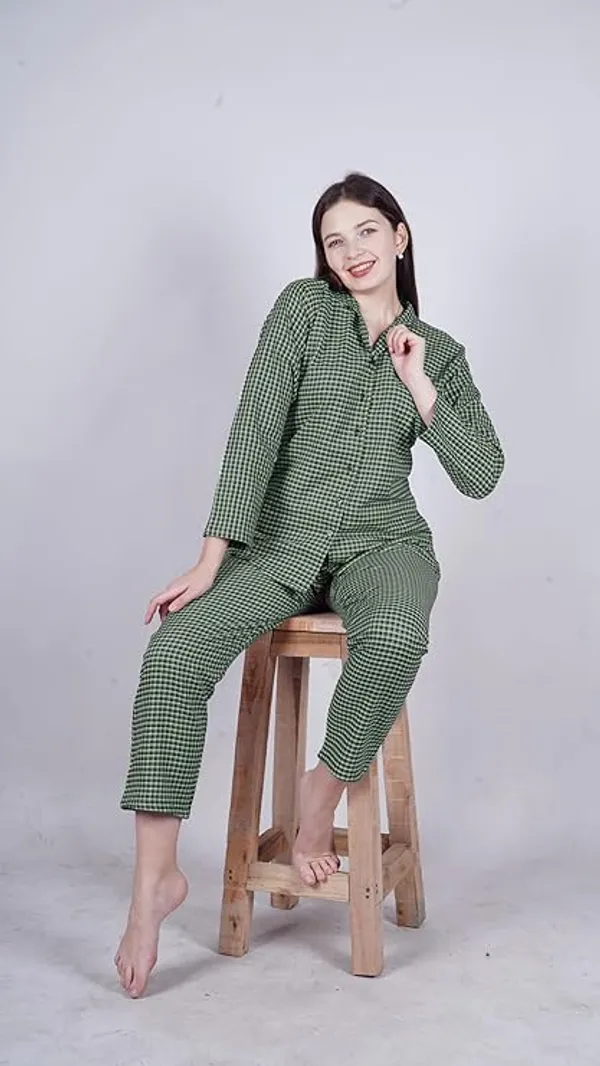 Green_Checkered_Night_Suit_For_Women