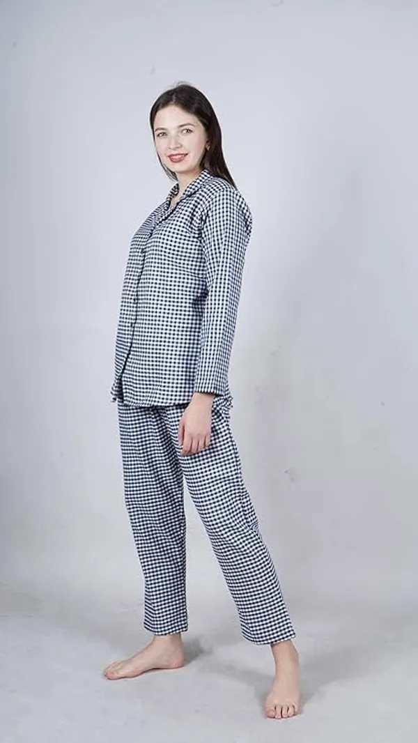 White_Checkered_Night_Suit_For_Women