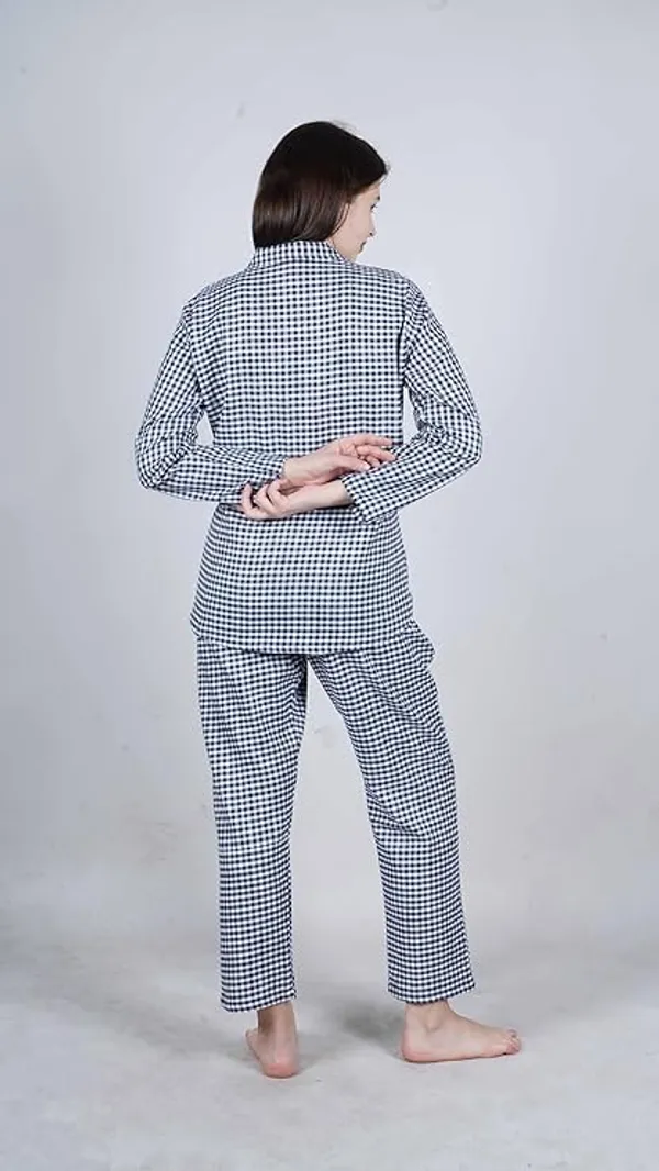 White_Checkered_Night_Suit_For_Women