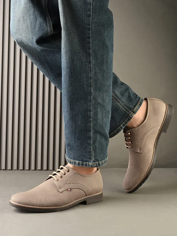 Casual_Lace_Up