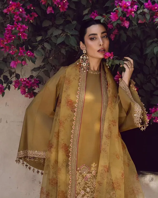 Mehndi_Cotton_Premium_&_Fancy_Design_Kurti_And_Pant_Set_For_Women