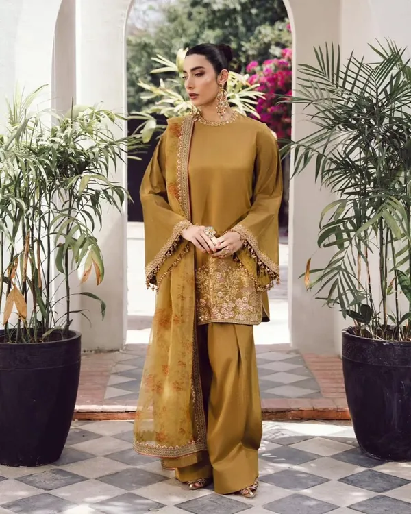 Mehndi_Cotton_Premium_&_Fancy_Design_Kurti_And_Pant_Set_For_Women