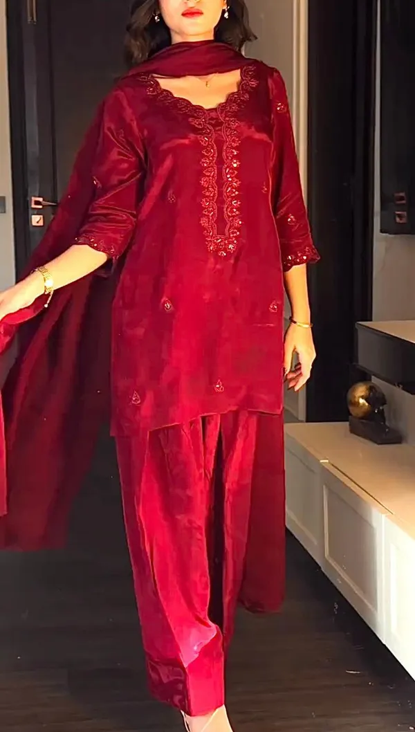 Red_Chinon_Premium_&_Fancy_Design_Kurta_Set_For_Women