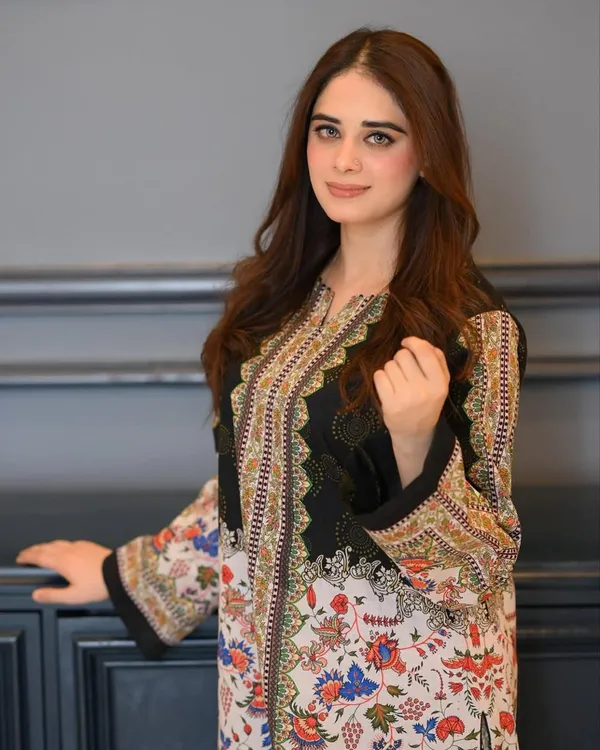 Black_Crepe_Premium_&_Fancy_Design_Kurti_Palazzo_Set_For_Women