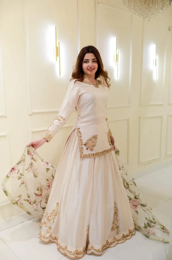 Off_White_Organza_Premium_&_Fancy_Design_Kurti_And_Palazzo_Set_For_Women