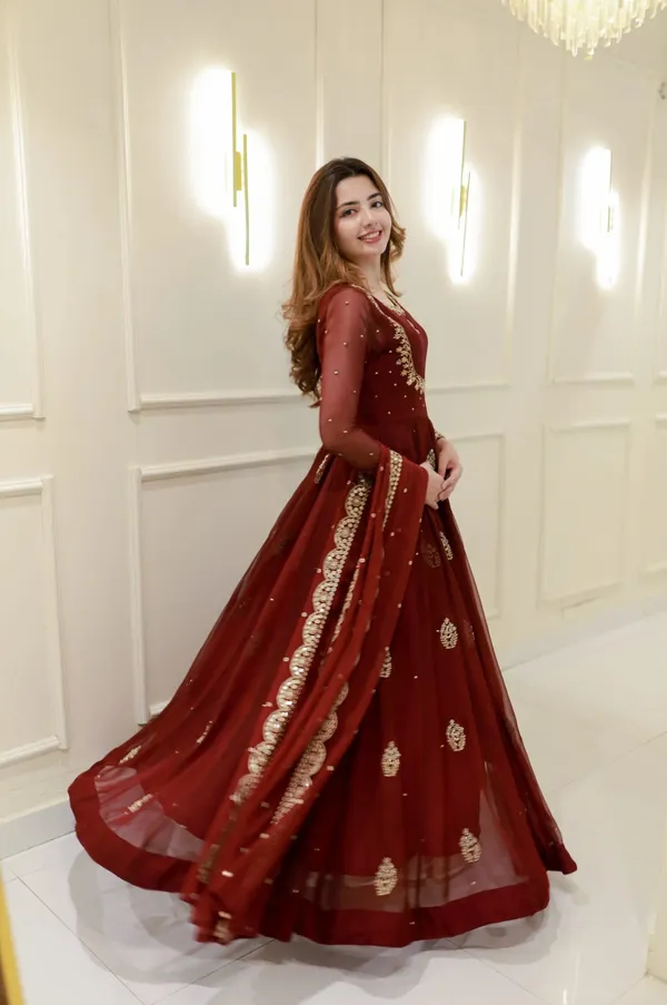 Maroon_Premium_Chiffon_Premium_&_Fancy_Design_Anarkali_Set_For_Women