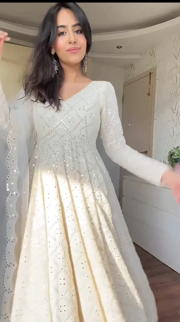 Off_White_Georgette_Premium_&_Fancy_Design_Anarkali_Set_For_Women