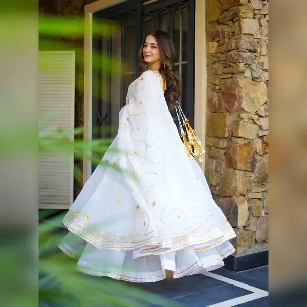 White_Cotton_Premium_&_Fancy_Design_Kurta_Set_For_Women