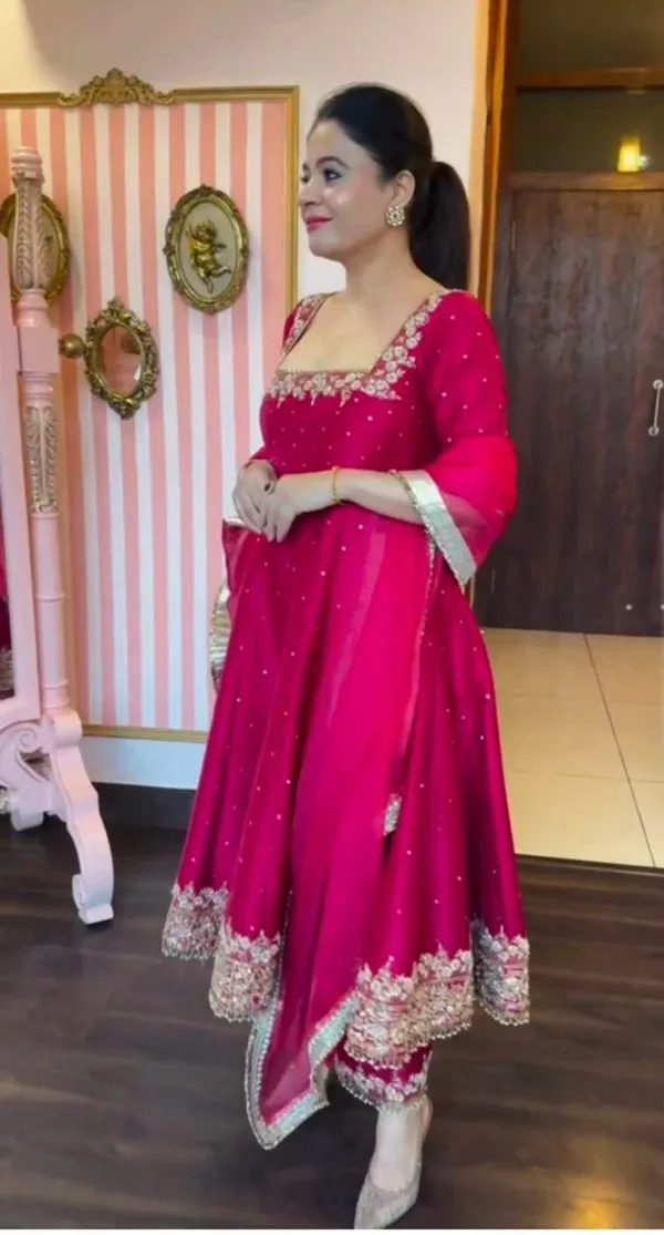 Pink_Silk_Premium_&_Fancy_Design_Anarkali_Set_For_Women