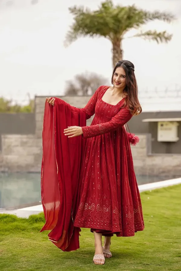 Red_Cotton_Premium_&_Fancy_Design_Suit_Set_For_Women
