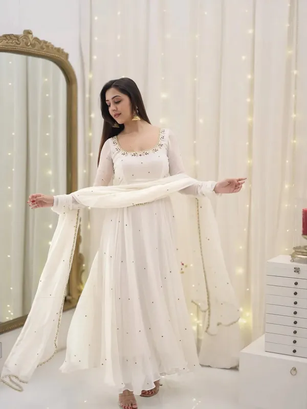 White_Cotton_Premium_&_Fancy_Design_Anarkali_Set_For_Women