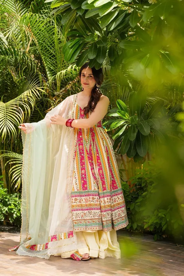 Multicolor_Crepe_Premium_&_Fancy_Design_Suit_Set_For_Women